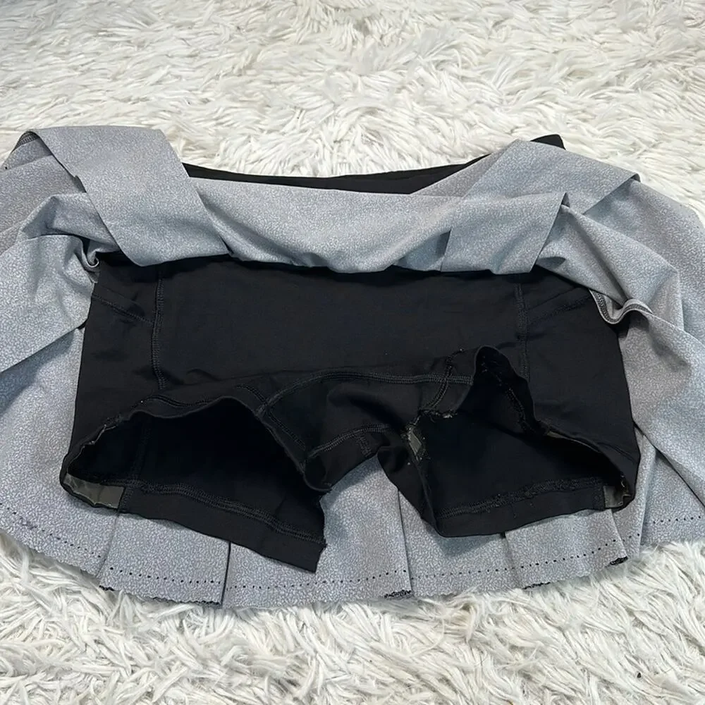 Lululemon Smooth Stride Skirt Sea Spray Alpine White Dark Chrome / Black